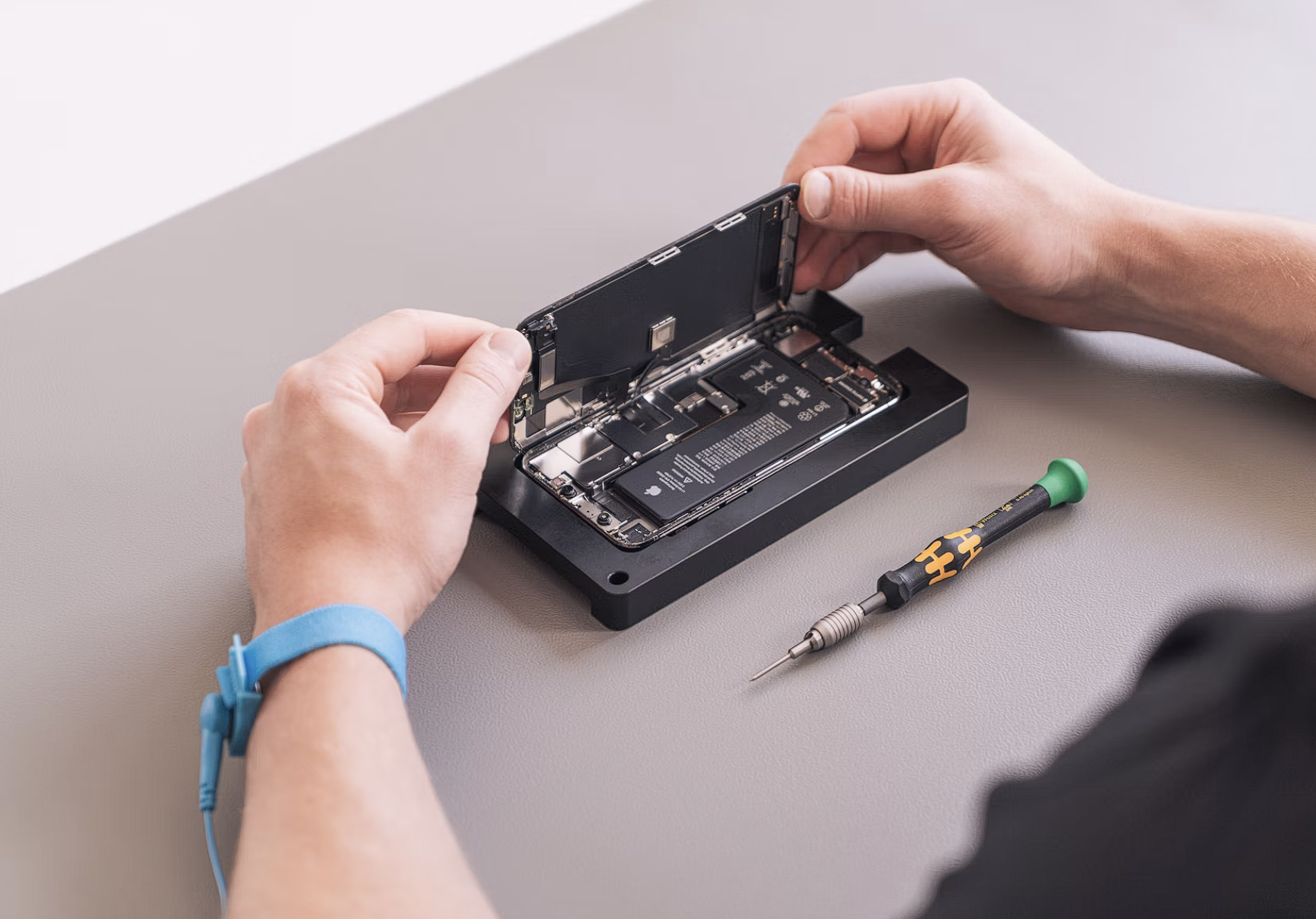 Professional iPhone Repair Services in Pune - Apple device repair services
